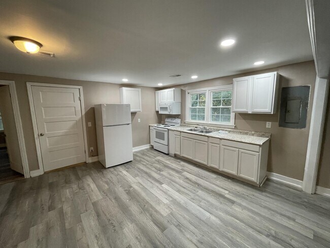 Foto del edificio - 815 N Commander St