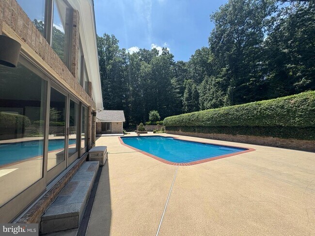 Foto del edificio - 4233 Buckskin Wood Dr