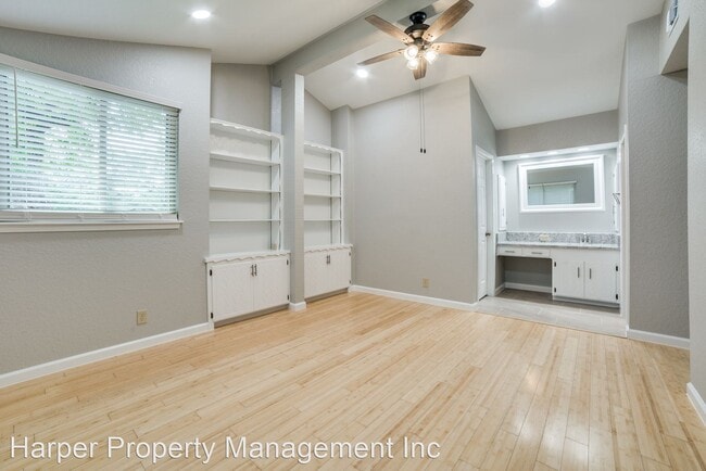 Building Photo - 4 br, 2 bath House - 1734 Deer Run St