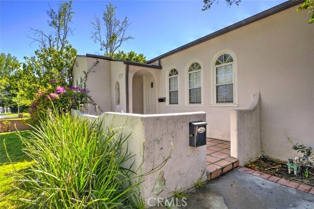 Foto del edificio - 5709 Beck Ave