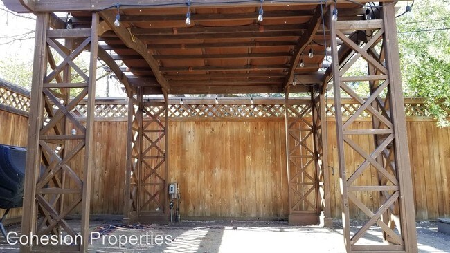 Building Photo - 4 br, 3 bath House - 914 N 16th St