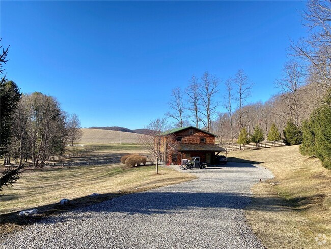 Building Photo - 1495 County Rd 83