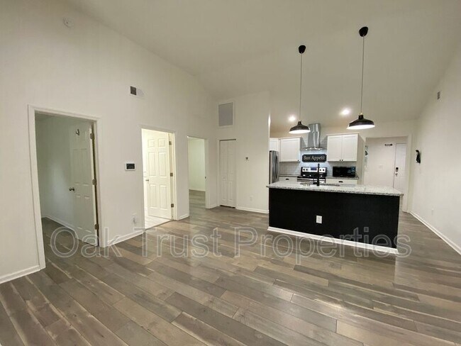 Foto del edificio - 171 Lindy Creek Rd