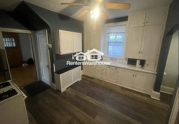 Foto del edificio - 3857 Pillsbury Ave