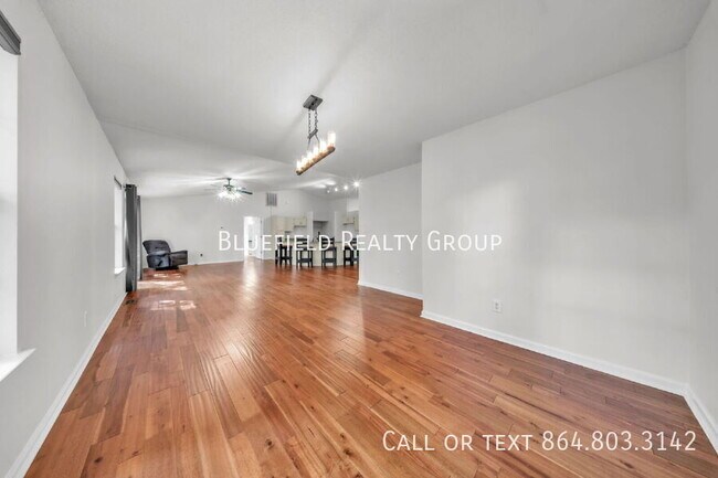 Building Photo - 141 Quail Haven Dr