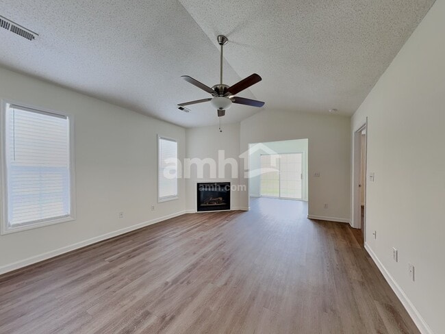 Building Photo - 156 Tudor Downs Rd