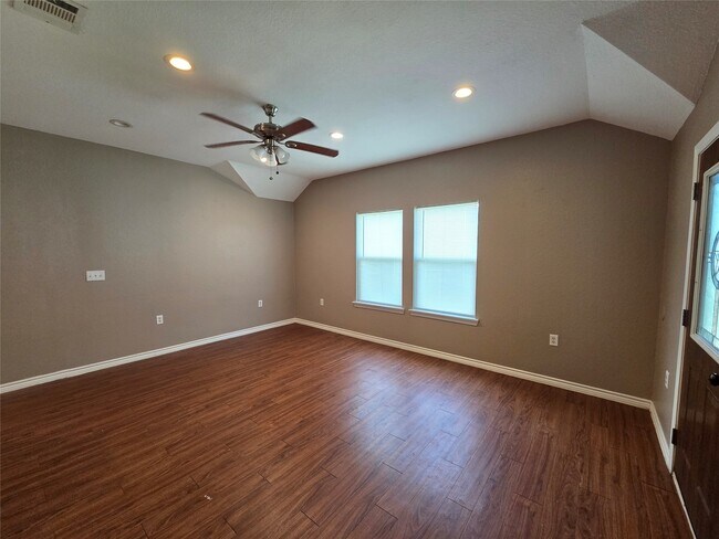 Foto del edificio - 438 Spence Ln