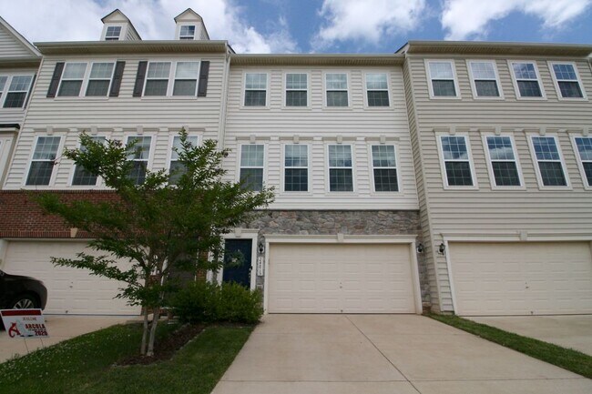 Building Photo - 24815 Mason Dale Terrace