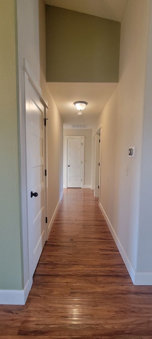 Foto del edificio - 125 S Ash St