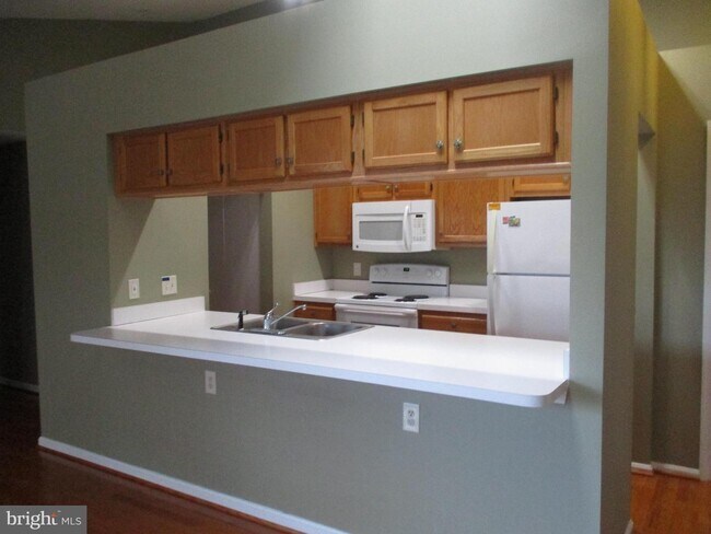 Building Photo - 14201 Woolen Oak Ct