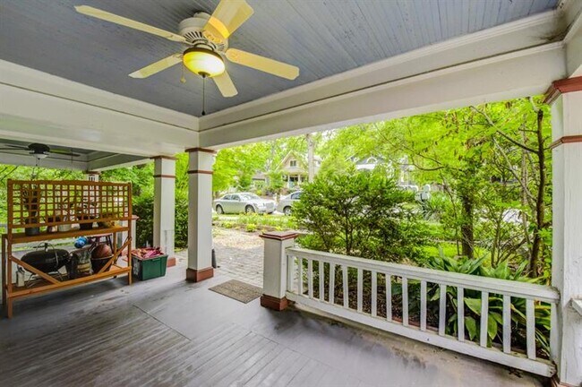 Foto del edificio - 248 East Lake Dr