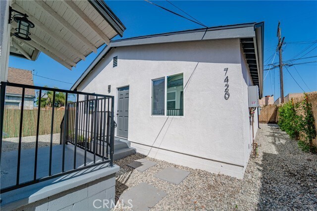 Primary Photo - 7420 S Hobart Blvd