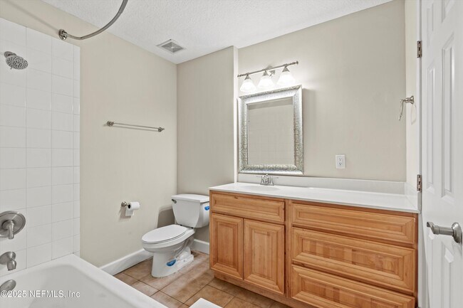 Building Photo - 3434 Blanding Blvd