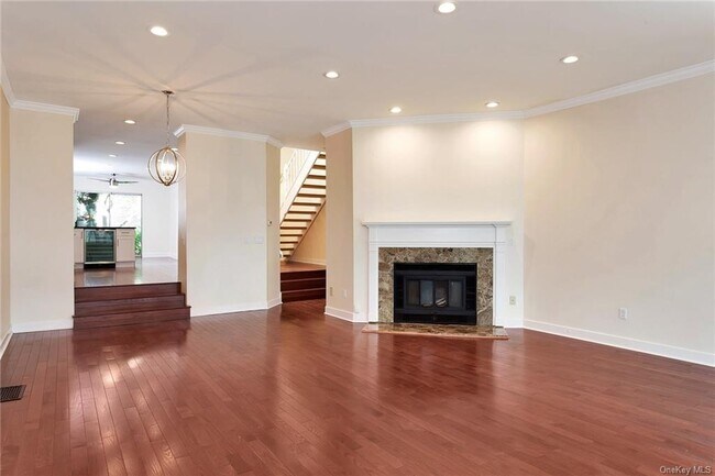 Foto del edificio - 8 Waterside Close