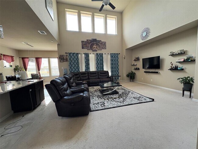 Foto del edificio - 3309 Falconers Way