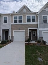 Building Photo - 898 Pilot St