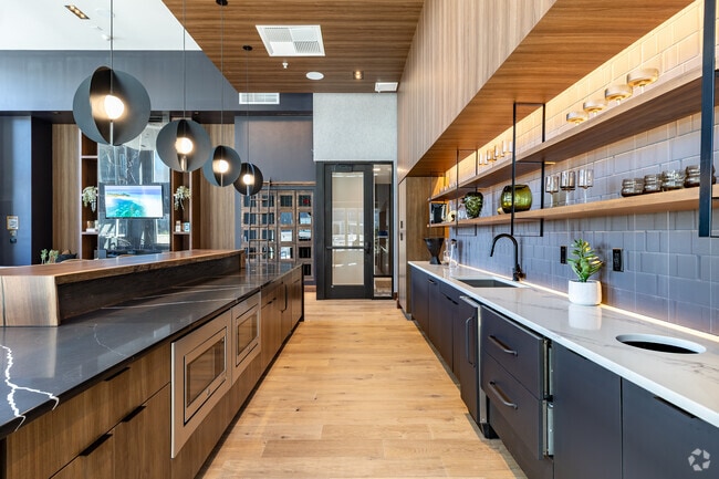 Clubhouse with Kitchen - The Avant