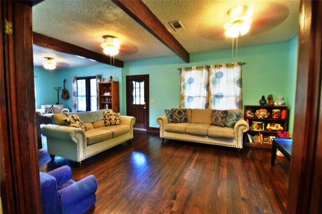 Building Photo - 920 N Rockwall St