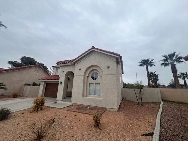 Building Photo - Fabulous 3 bedroom  Home