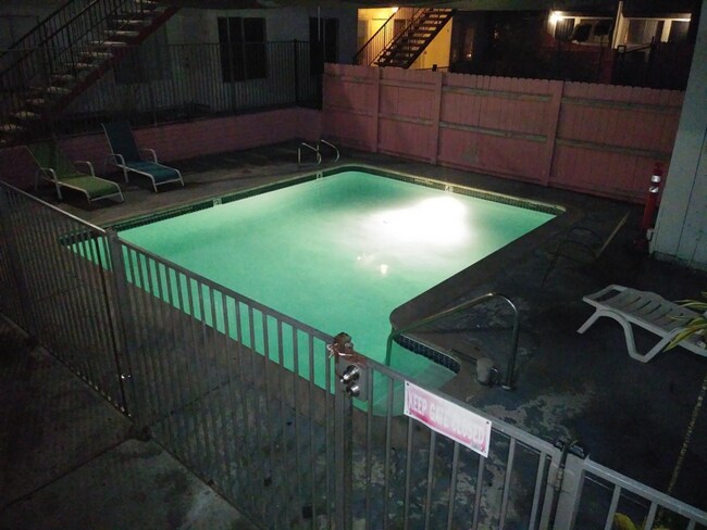 Foto del edificio - 7111 Waite Dr