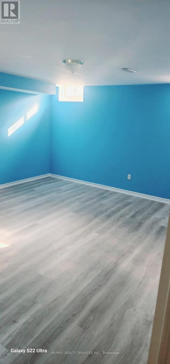 Building Photo - 41 Charger Ln