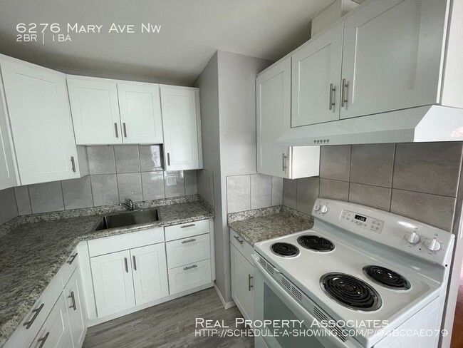 Building Photo - Whitter Heights Two Bedroom