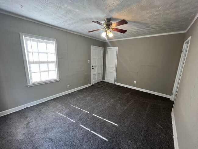 Foto del edificio - 1322 Lambert St