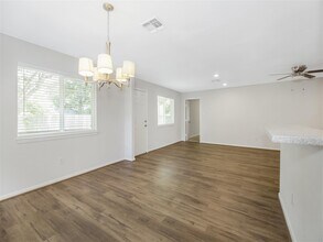 Building Photo - 5830 Ettrick Dr