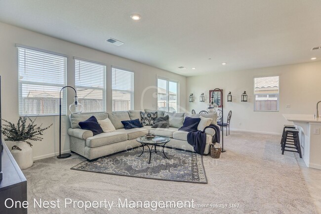 Building Photo - 4 br, 2 bath House - 258 Martos Court