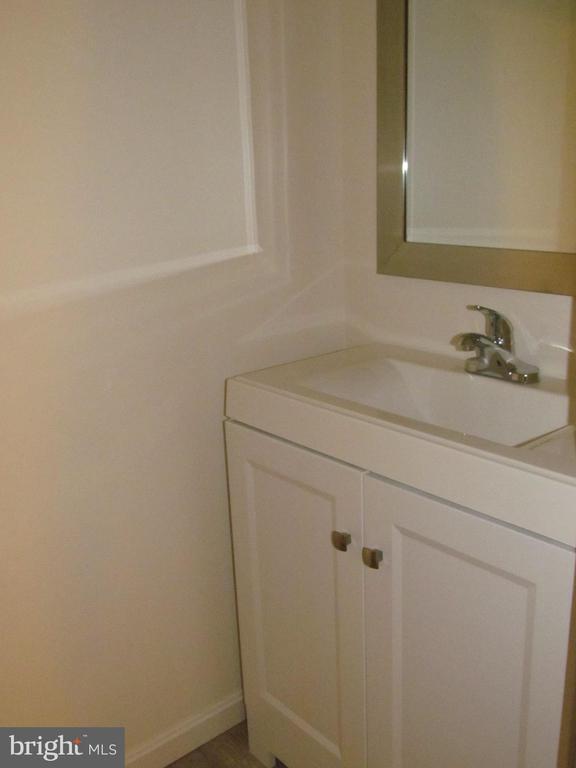 Foto del edificio - 46010 Saltmarsh Dr