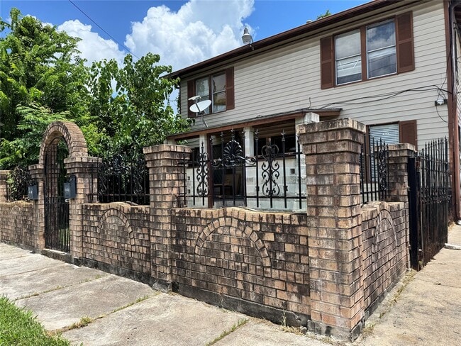 Foto del edificio - 5617 Eskridge St