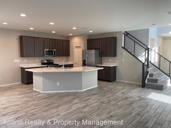 Foto del edificio - 5 br, 3 bath House - 6523 Bella Rock Ave