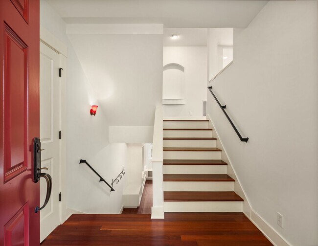 Foto del edificio - 4bd/3.5ba Kirkland House