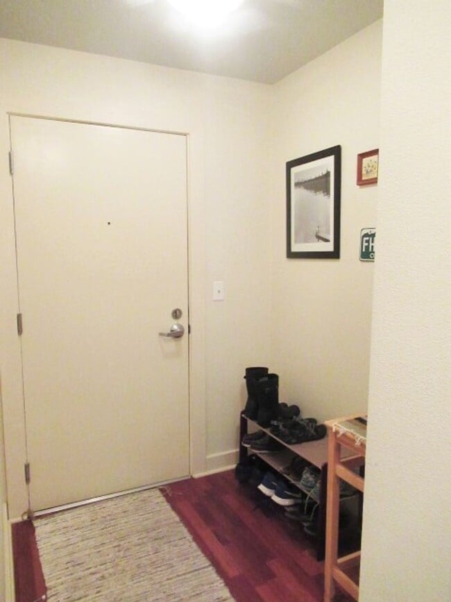 Photo - 700 E Denny Way #202 Apartment