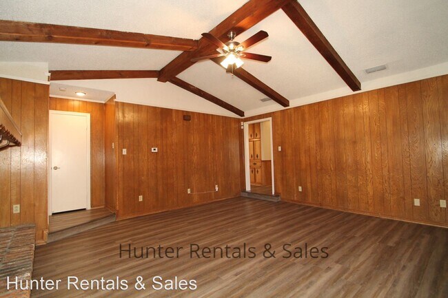 Building Photo - 4 br, 2 bath House - 1806 Kangaroo Ave