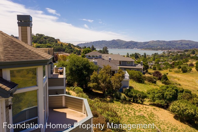 Foto del edificio - 5 br, 3.5 bath House - 28 Turtle Rock Court