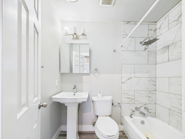 Foto del edificio - 605 Enid St