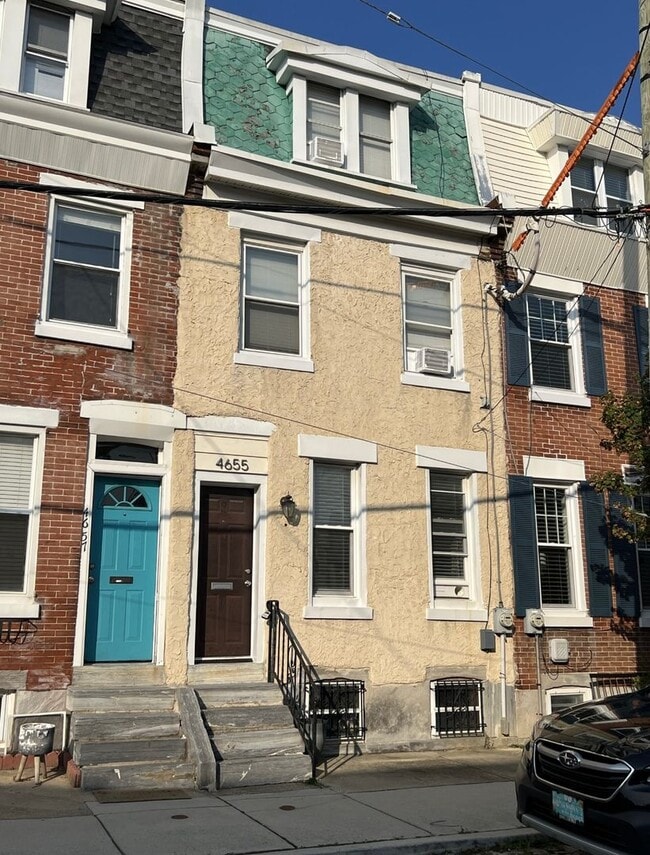 Building Photo - 4655 Smick St