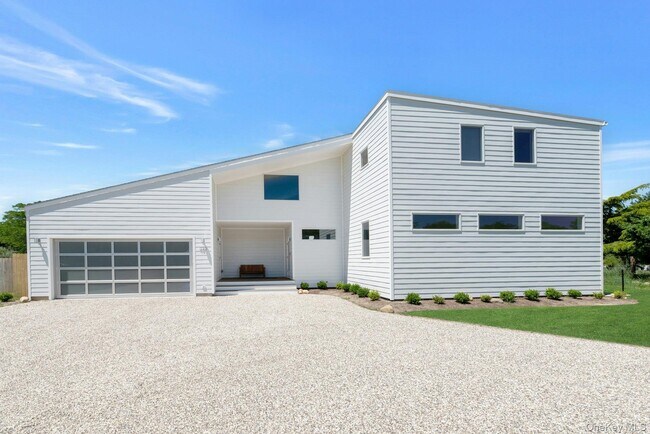 Building Photo - 420 Old Farm Rd