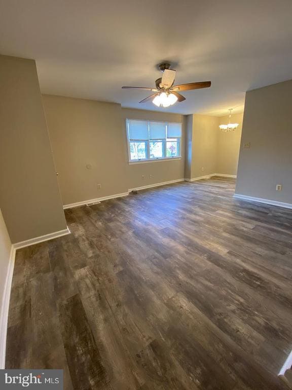 Foto del edificio - 478 E Main St