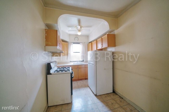 Building Photo - 31-67-67 32nd St