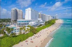 Foto del edificio - 5445 Collins Ave
