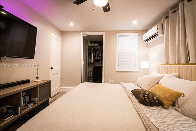 Foto del edificio - 227 SW 30th Ave