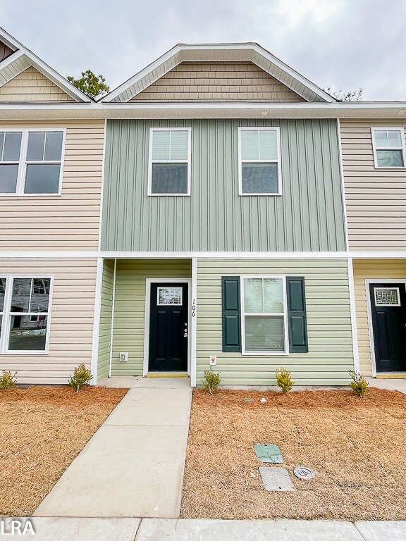 106 Buckhorn Ave, Holly Ridge, NC 28445 Townhouse for Rent in Holly