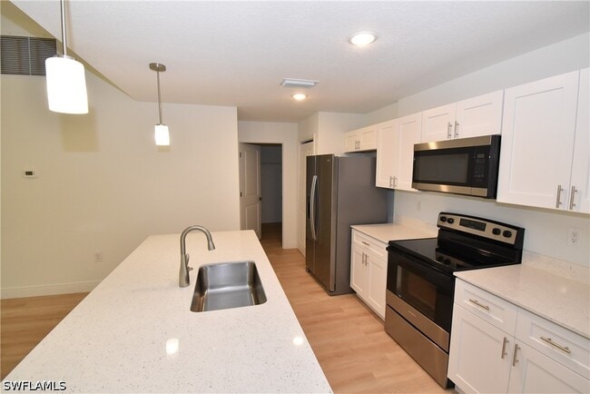 Building Photo - 4668 Addley Ave