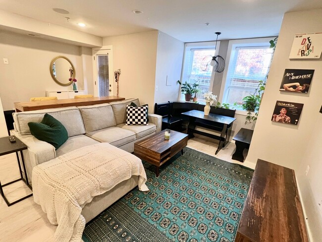 Living Room & Breakfast Nook - 2102 1st St NW