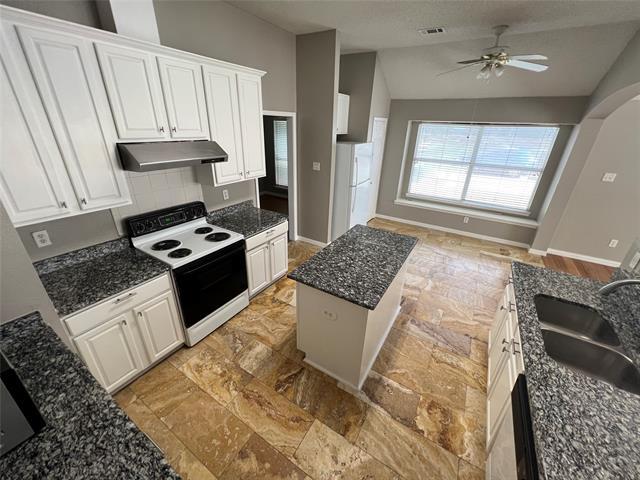 Foto del edificio - 2301 Stratford Dr