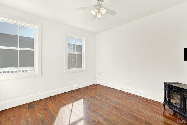 Foto del edificio - 520 Indian Aly