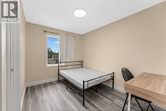 Photo du bâtiment - 1035 California Ave