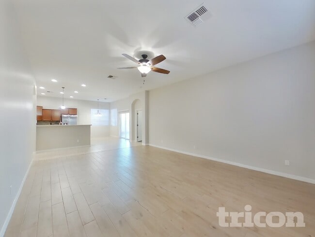 Foto del edificio - 9474 W Pineveta Dr